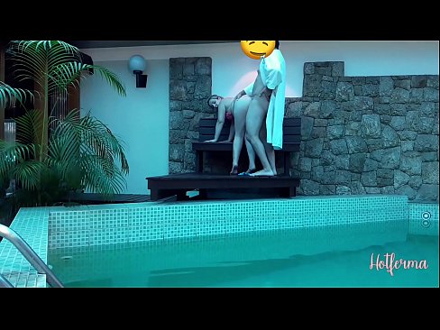 ❤️ Baas nooi bediende swembad toe, maar kon nie 'n warm weerstaan ​​nie ❌ Pornovideo op af.extraclasswork.ru ☑