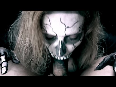 ❤️ Demoon meisie suig haan met haar swart mond en sluk cum. ❌ Pornovideo op af.extraclasswork.ru ☑